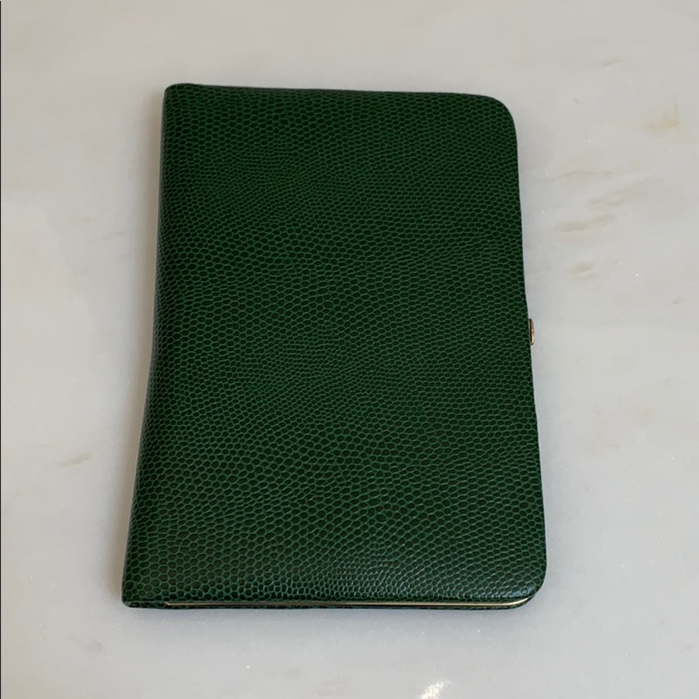 Lizard Print Portable 4x6 Photo Case